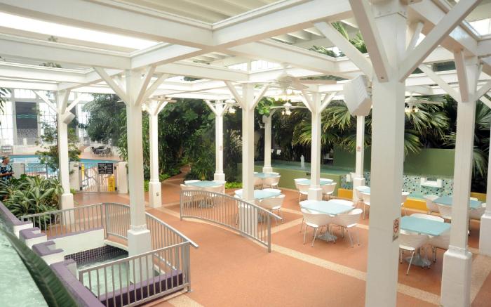 Oasis Hotel & Conv. Center, Ascend Hotel Collection