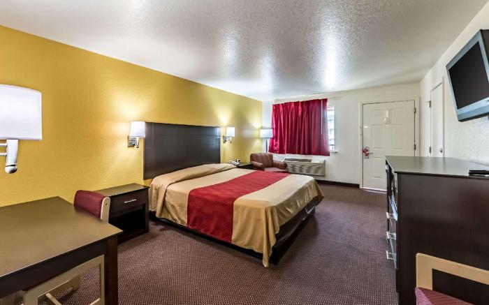 Econo Lodge Near Lackland Air Force Base-SeaWorld