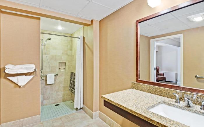 Ramada by Wyndham Seekonk Providence Area