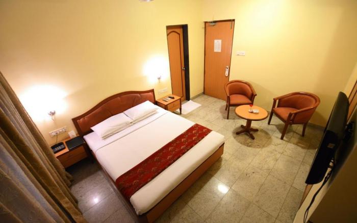 Hotel The Samrat