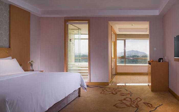 Vienna 3 Best Hotel Dongguan Liaobu Auto City