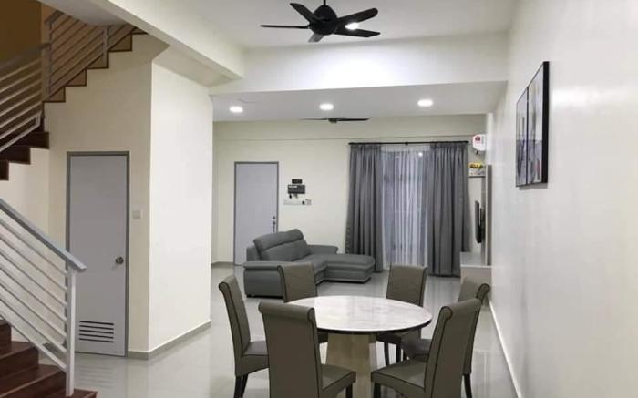 KS 80 Homestay 15pax 4R3B  Wifi near Jetty