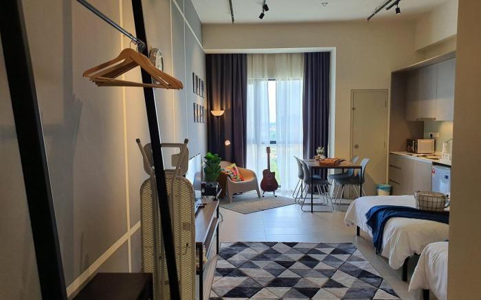 The Perfect Getaway @ Tamarind Suite, Netflix Wifi