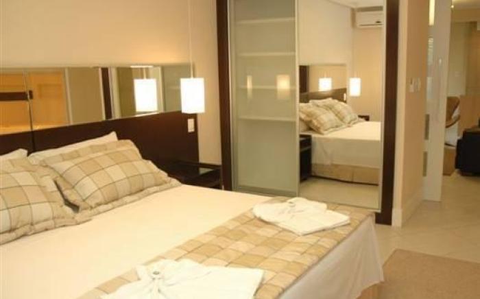 Delupo Hotel - Livin Studios