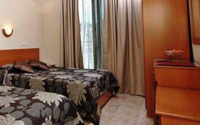 Anesis Hotel