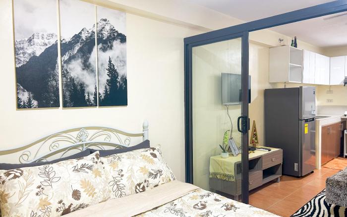 Affordable One Bedroom Condo in One Oasis 1726
