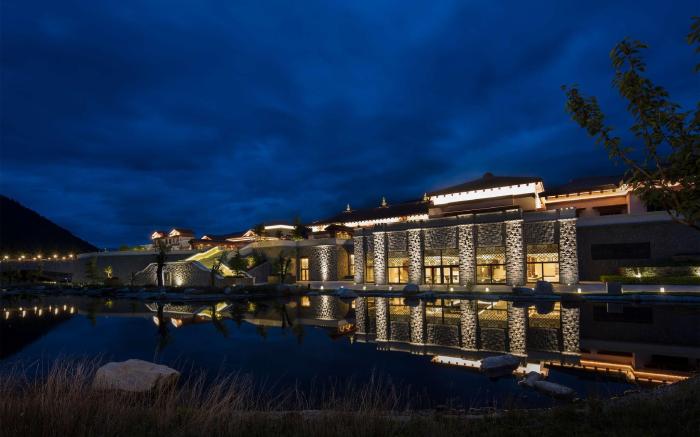 Hilton Linzhi Resort