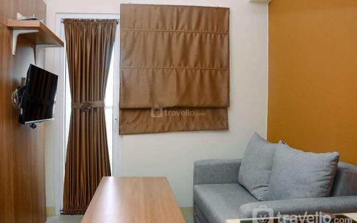 Trendy 2BR Green Pramuka Apartment By Travelio