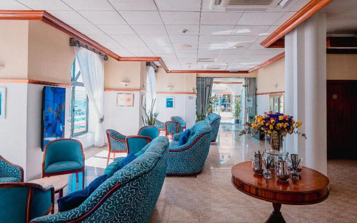 Gillieru Harbour Hotel