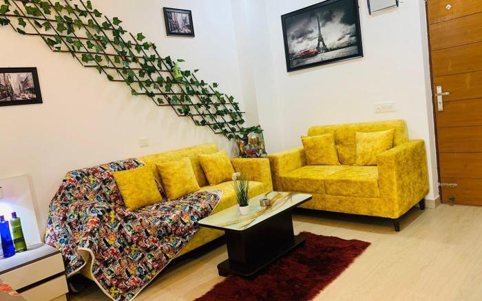 The Insta Square ★★★★★ near India Expo Mart