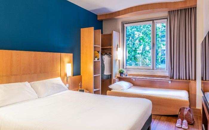 ibis Barcelona Pza Glories 22