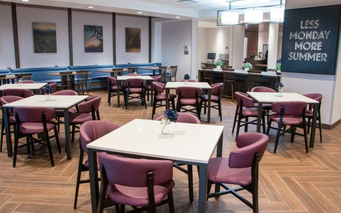 Fairfield by Marriott Inn & Suites Davenport Quad Cities