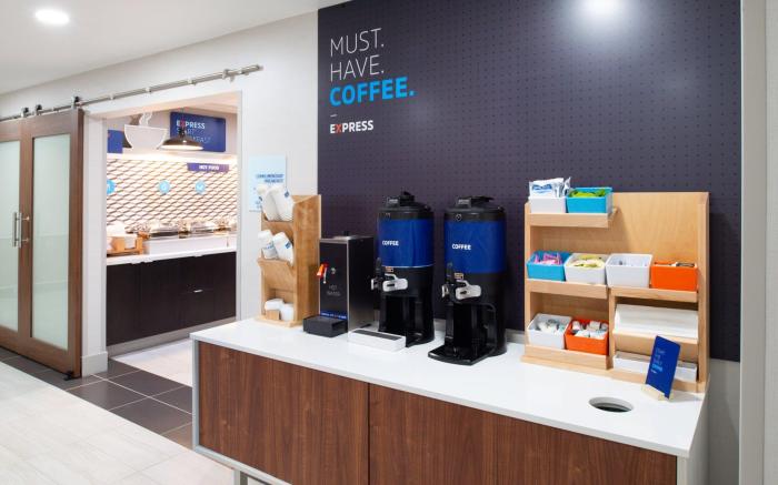 Holiday Inn Express Santa Rosa North By IHG