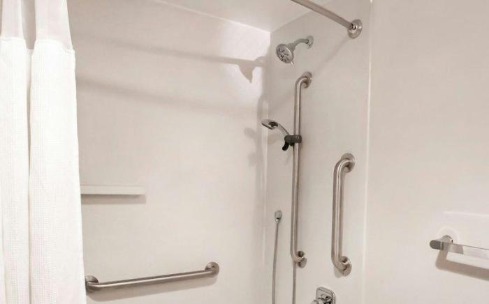Fairfield by Marriott Inn & Suites Louisville Airport