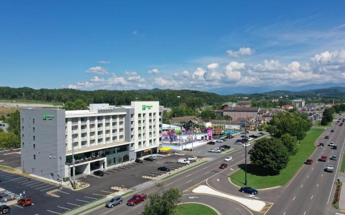 Holiday Inn & Suites Pigeon Forge Convention Center By IHG