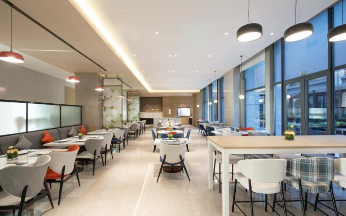 Holiday Inn Express Chengdu Wuhou New City By IHG