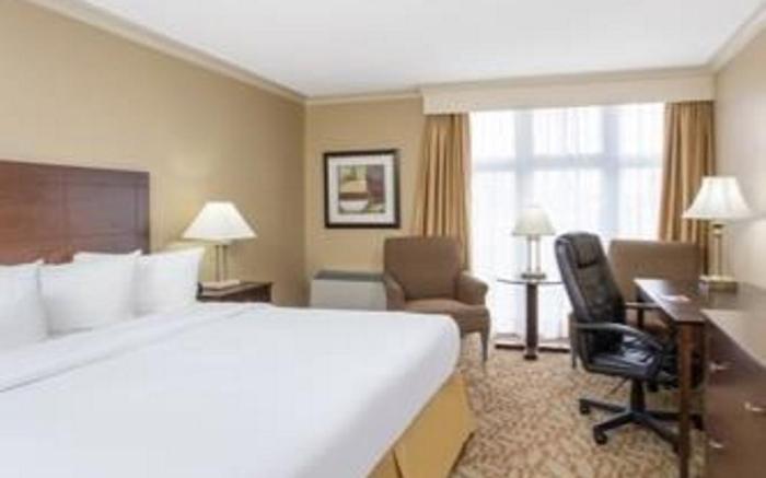 Ramada by Wyndham Cornwall