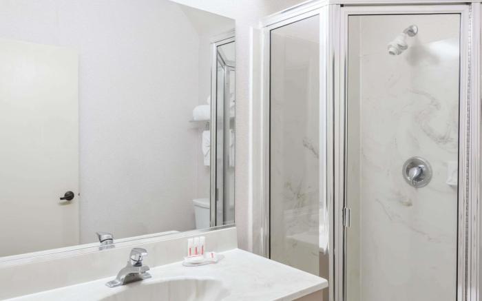 Ramada Limited Bakersfield North