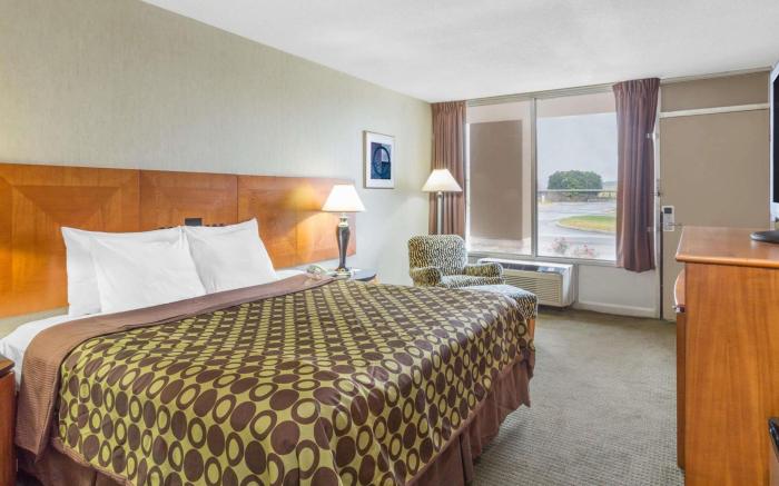 Ramada by Wyndham Harrisonburg