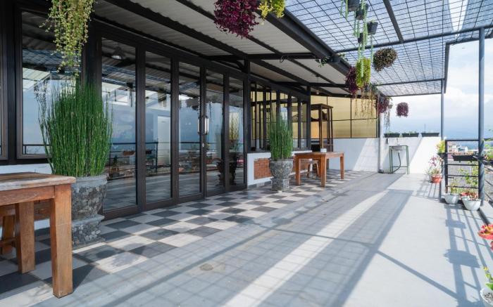 Urbanview Hotel Omah Anin Batu