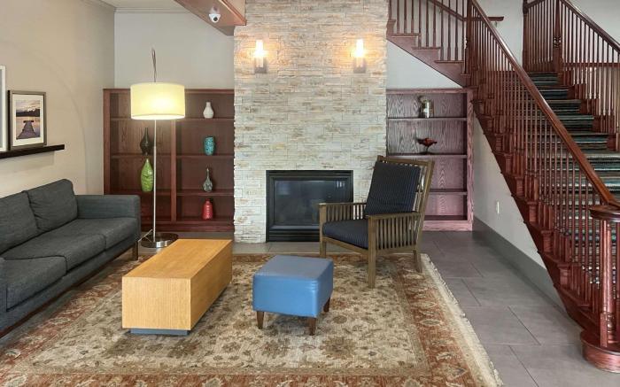 Comfort Inn & Suites St. Paul Northeast