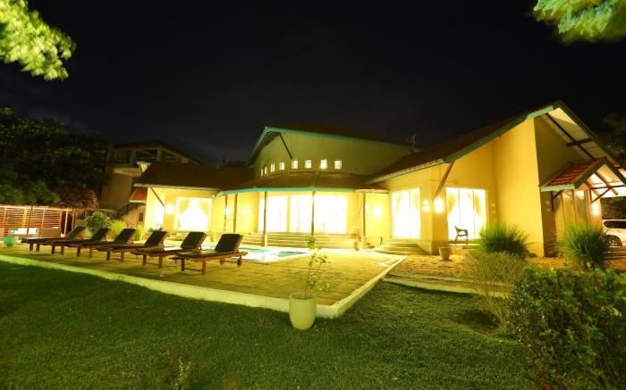 The Beach house by Kay Jay Hotels