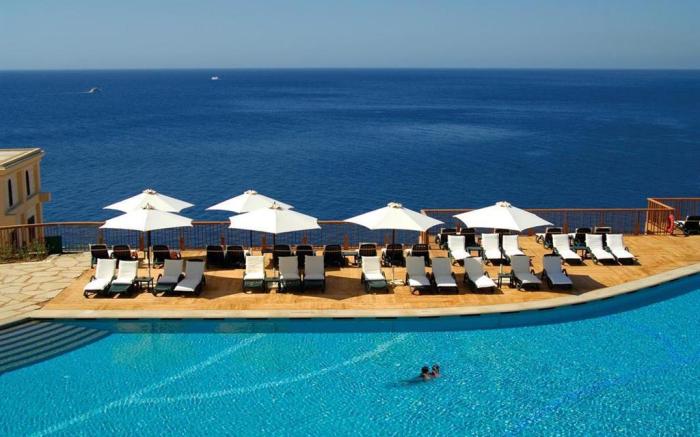 Reef Oasis Blue Bay Resort & Spa