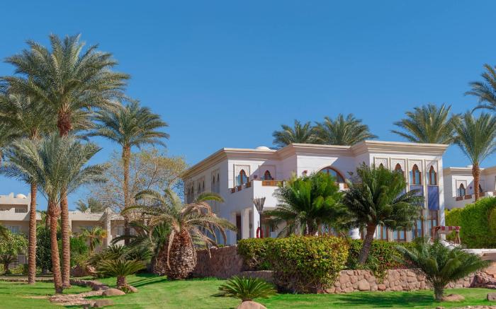 Reef Oasis Beach Resort