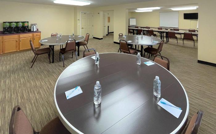 Smart Suites, an Ascend Collection Hotel