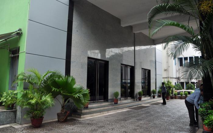 FabHotel Prime Indismart