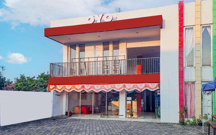 Hotel O Enggal Near Gor Saburai Formerly Hotel Pelangi