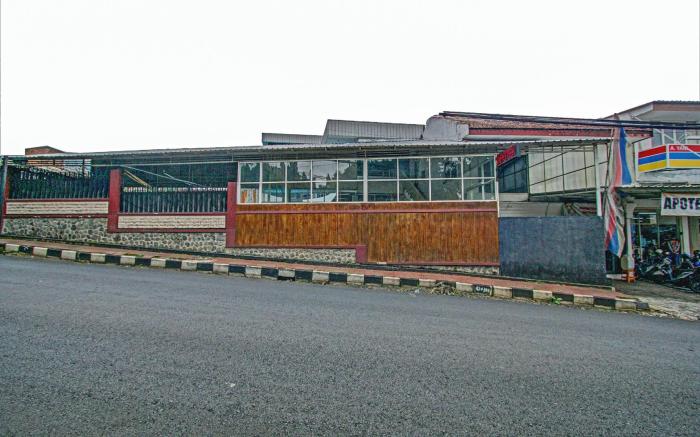 OYO 90077 Live Homestay