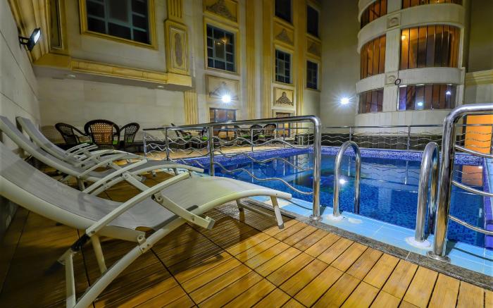 Crown Town Hotel