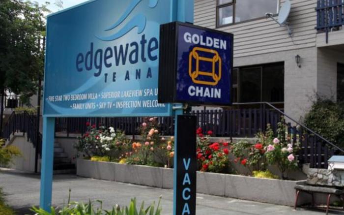 Edgewater Motel