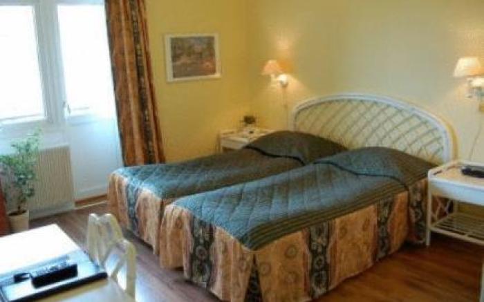 Strand Hotell