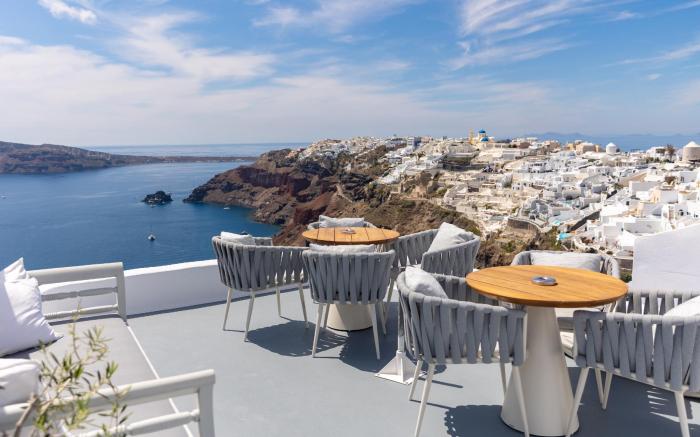 IKIES Santorini