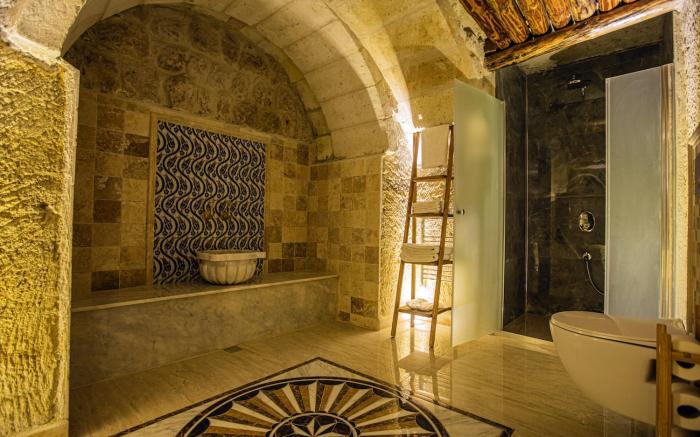 Ada Cave Suites