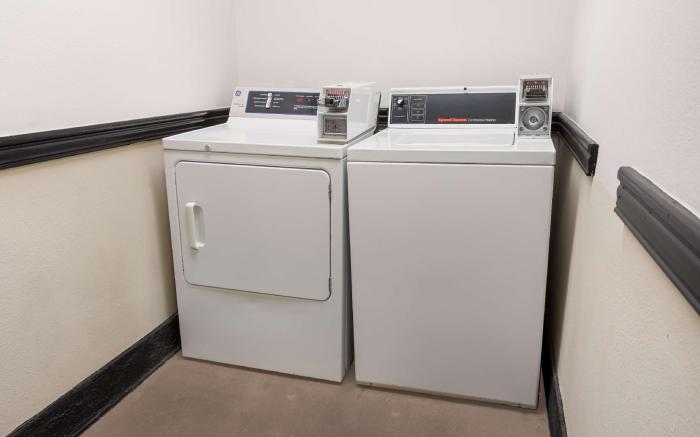 SureStay Plus Hotel by Best Western Greenwood