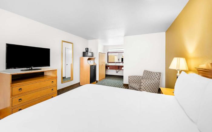 SureStayPlus Hotel by Best Western San Jose Central City