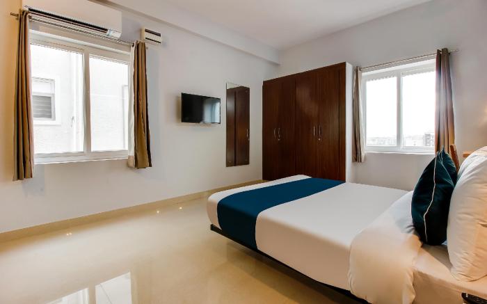 Hotel O Silverkey ,near RTO office kondapur