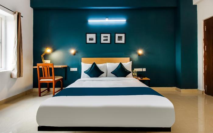 Hotel O Silverkey ,near RTO office kondapur