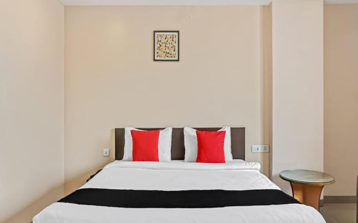 Hotel Classy Stay EON IT Park