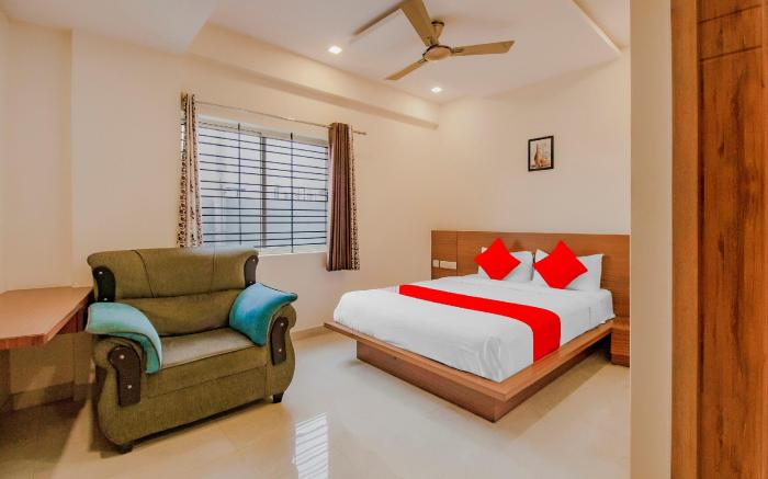 OYO Anjani Fortune Suites