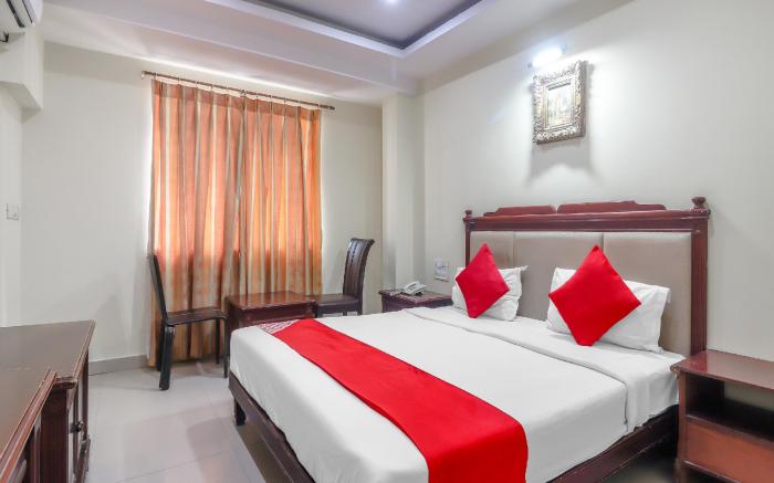 Hotel O Grandeur By orbit Hotels Near Chennai shopping mall