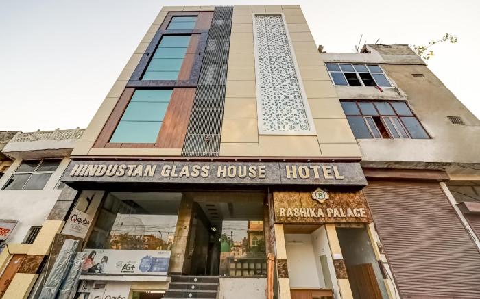 Super Hotel O Rashika Palace