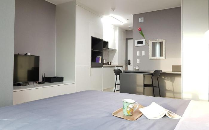 Arapalace#1001-Near Airport, City/Ocean View, 10 minutes to Dongmun Market, Cooking/Laundry