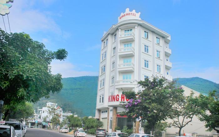 King Hotel.