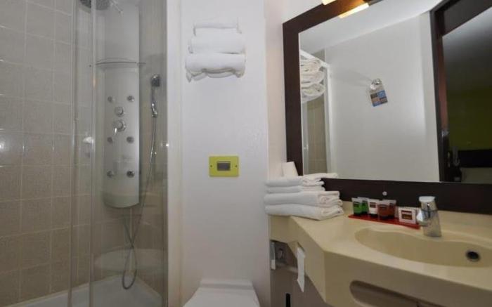 Enzo Hotels Cannes Ecluse by Kyriad Direct