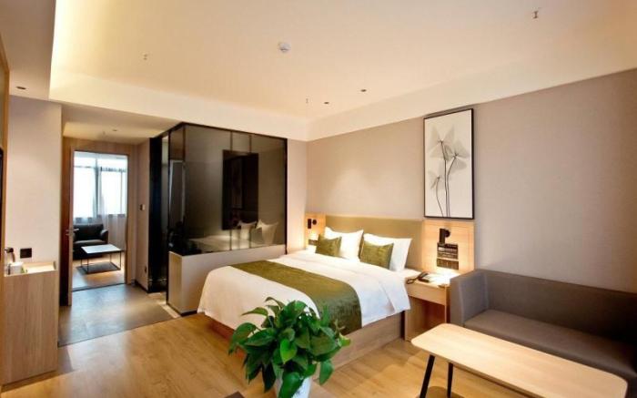 GreenTree Inn Fuyang Linquan Magic City