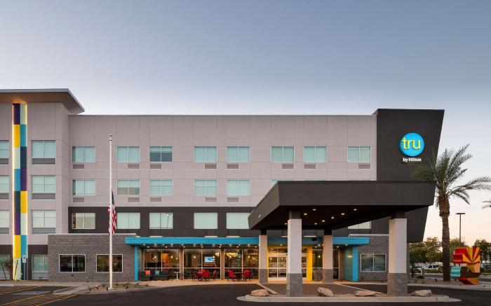 Tru by Hilton Phoenix Glendale Westgate